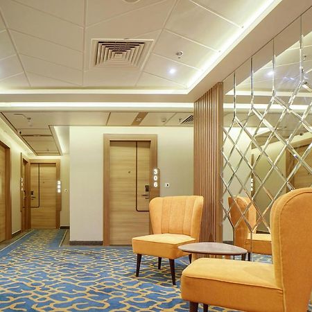 Hotel Four Element Bénarès Extérieur photo