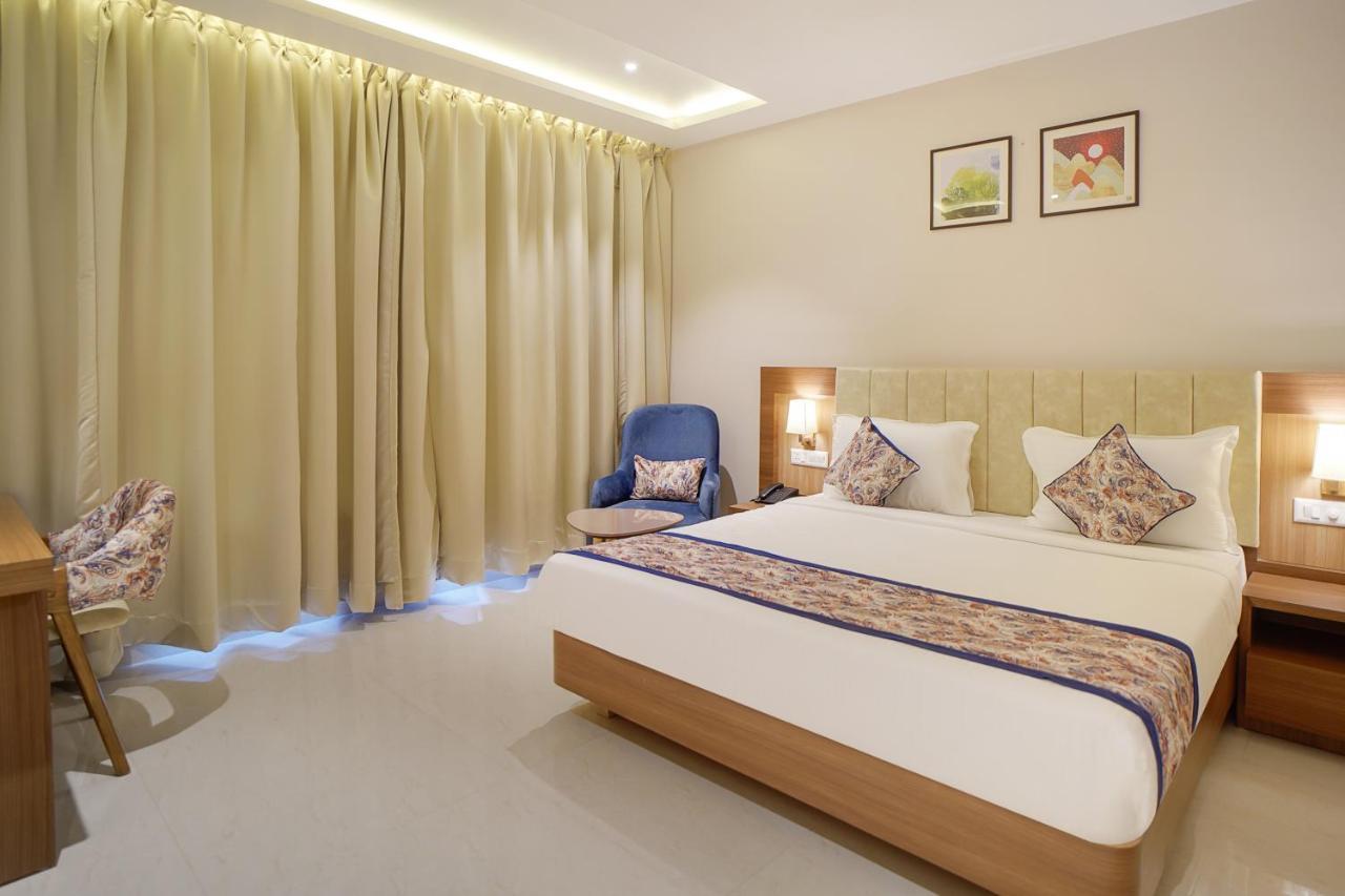 Hotel Four Element Bénarès Extérieur photo