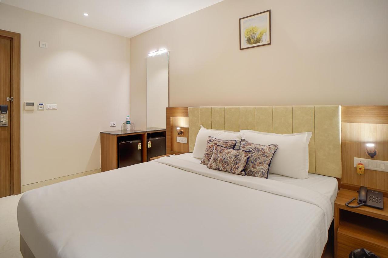 Hotel Four Element Bénarès Extérieur photo