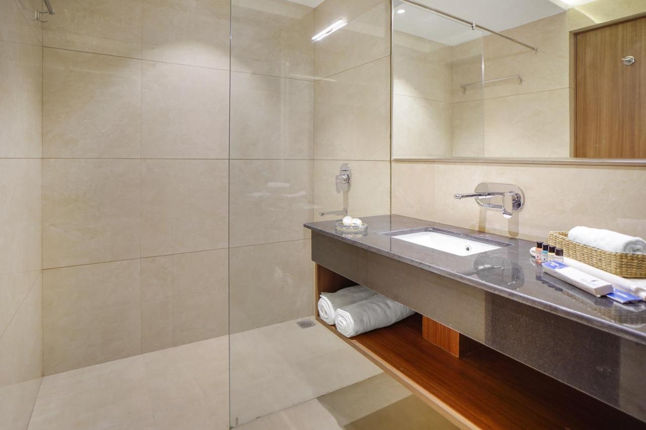 Hotel Four Element Bénarès Extérieur photo